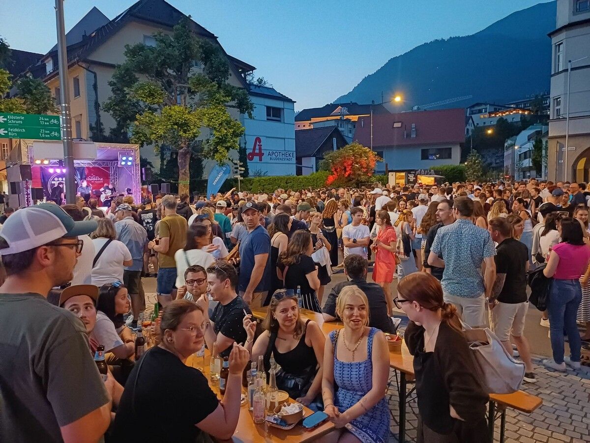 Die Bludenzer Altstadt wird bei „Beats & Beer“ zur Open-Air-Bühne. ⇒⇒stadtmarketing bludenz
