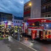 Verteilerkasten in Brand geraten: Mehrparteienhaus evakuiert