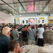 Fußballfieber kennt keine Uhrzeit