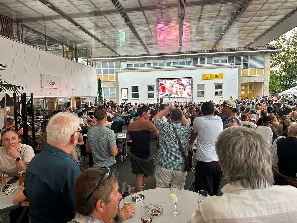 Die frühen Anstoßzeiten verändern die Gewohnheiten der Fans, die WM-Endrunde 2026 gemeinsam zu genießen. ⇒Lerch