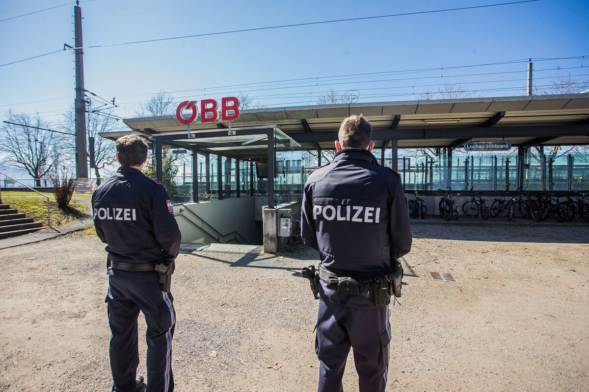 Die Polizei konnte die mutmaßlichen Täter nach der Gewalttat beim Bahnhof Lochau rasch ausforschen.⇒VN/Steurer