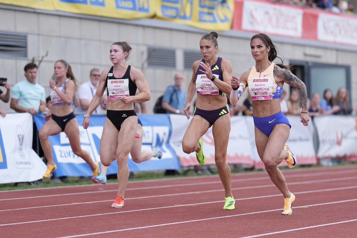 Die Top 3 (v. r.): Karolina Manasova (11,01) aus Tschechien, die Deutsche Rebekka Hasse (11,04) und Isabel Posch. ⇒ÖLV