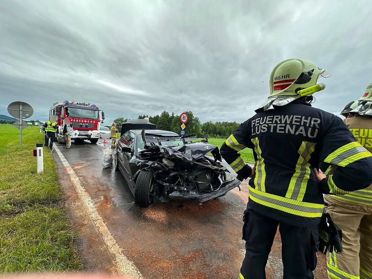 Eine Person bei Unfall in Lustenau verletzt.