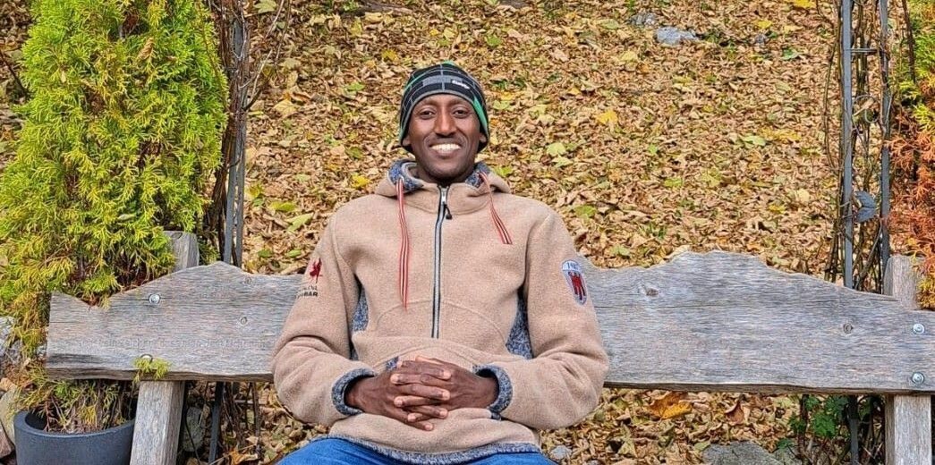 Prosper Masabo wartet in Vorarlberg, dass seine Familie nachkommen darf. Aktuell lebt sie noch in Burundi. ⇒Masabo