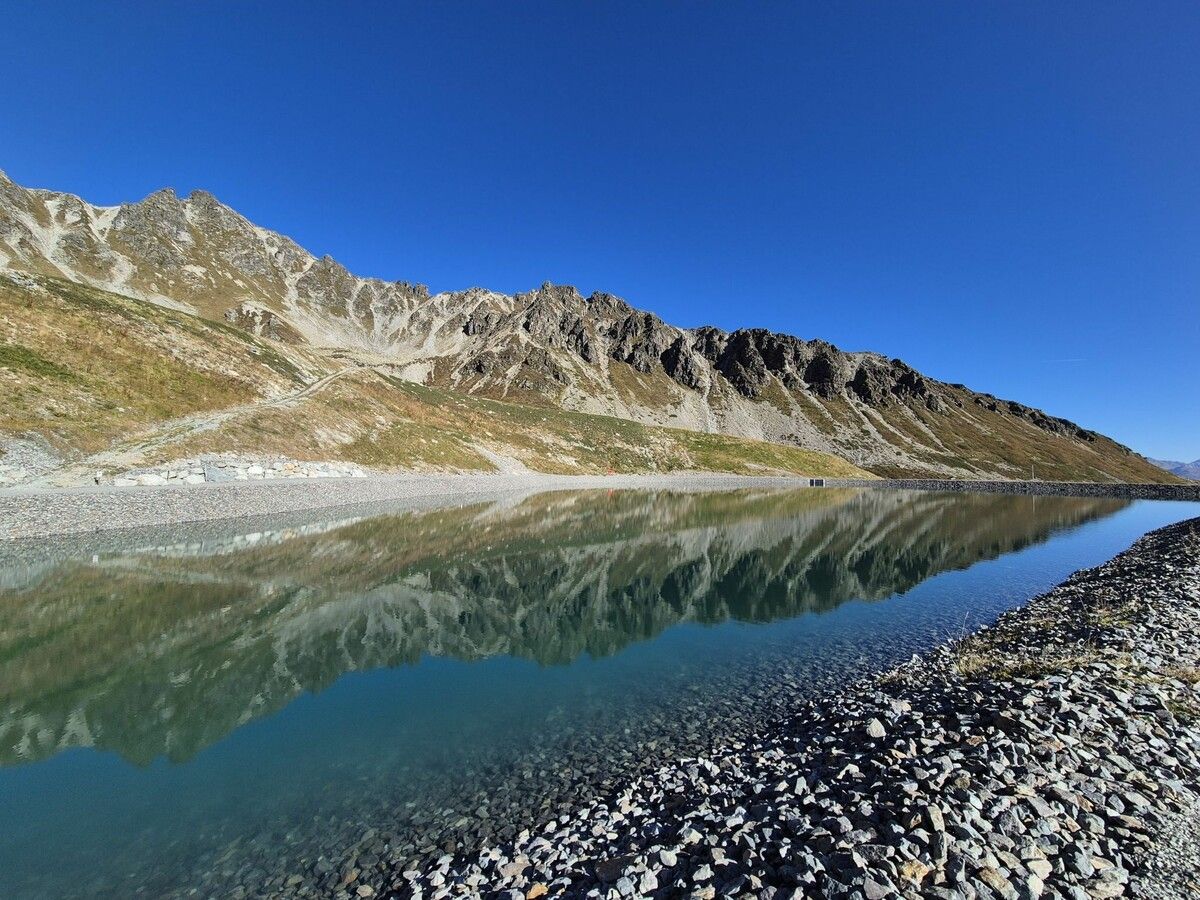 Berge im Spiegel