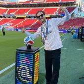 Eishockey-Crack auf Fußball-Trip in USA