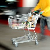 Wallners Sonntagspläne lösen Gewerkschaftszorn aus