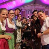 Schwarzacher Musik lässt Hofsteig aufleben