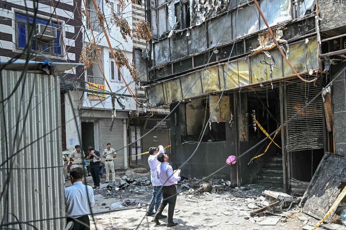 Mindestens 21 Menschen starben bei dem Brand in Neu-Delhi.⇒AFP