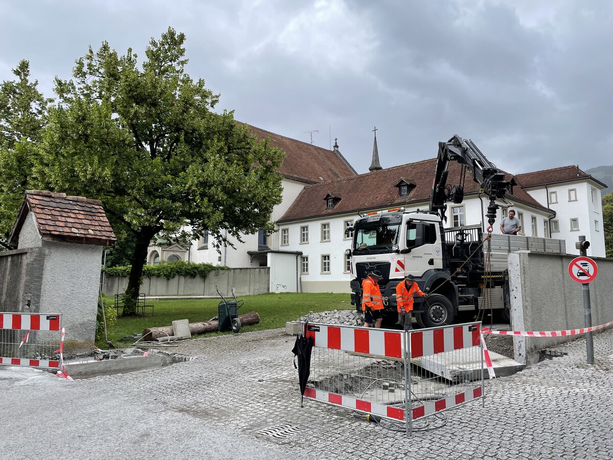 Mit dem Abbruch erster Teile beginnt die Öffnung des Klostergartens.⇒Stadt