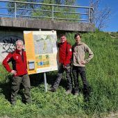 Neue Schutzgebietstafeln im Ried