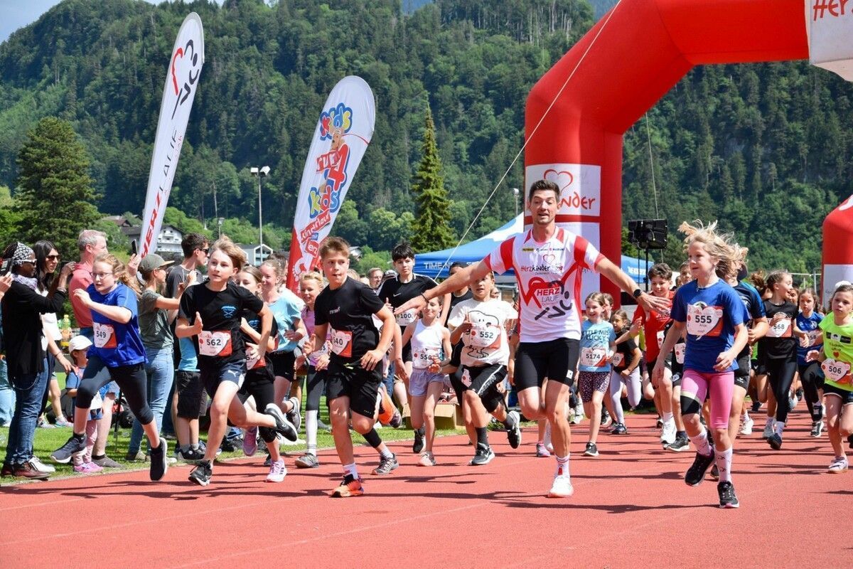 Schon die Jüngsten legten sich mächtig ins Zeug beim Herzlauf Vorarlberg in der Sportarena in Bludenz.⇒sco (3)
