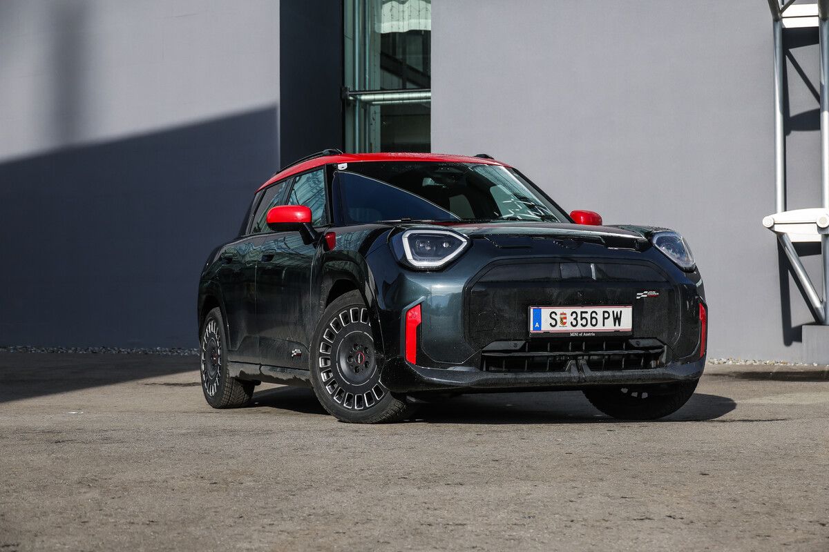 Trotz Ecken und Kanten gleich als Mini erkennbar: Der Aceman ist das erste Elektro-Auto der Kultmarke des BMW-Konzerns.⇒VN/Steurer