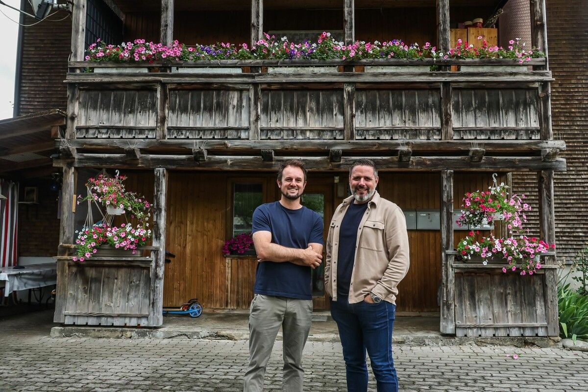 Ulrich Feistenauer und Thomas Muther wollen für die Meininger wieder ein Dorfgasthaus errichten. ⇒VN/Steurer (3)