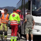 Spanischer Reisebus nach Hitzepanne auf der A14 evakuiert