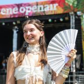 Sonne statt Schlamm zum Festivalauftakt
