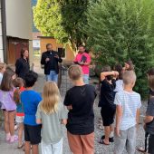 Kinder engagieren sich für Spielplatz