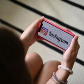 Paris beschließt Social Media erst ab 15