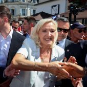 Trotz Fußfessel in den Wahlkampf