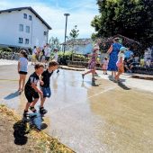 Eine Schule wird zur Ritterburg