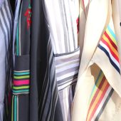 Leder, Leinen und Macarons