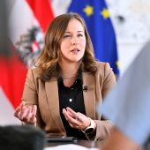 Politik in Kürze