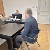 Zwei Kilo Kokain im Kleiderschrank versteckt