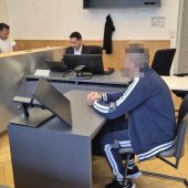 Alkolenker verletzte gleich zwei E-Bike-Fahrer