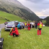Drei Großfamilien in alpiner Not