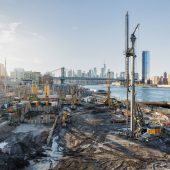 Liebherr mit vollen ­Auftragsbüchern