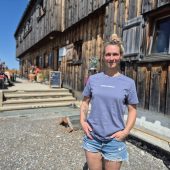 Wassermangel am Freschenhaus: Hüttenwirtin Katrin Schmid hofft auf Regen. »A3