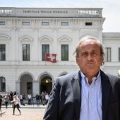 Platini fordert ­Infantinos Rücktritt