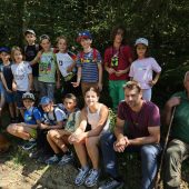 Kinder entdecken Wald und Wildtiere