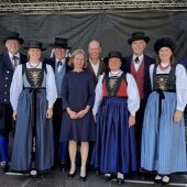 Drei Persönlichkeiten im Mittelpunkt