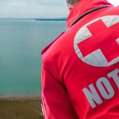 17-Jähriger bei ­Kopfsprung in ­Bodensee verletzt