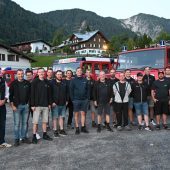 Feuerwehrautos verabschiedet