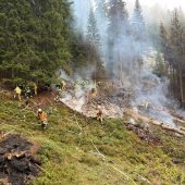 Feuer auf Ifersguntenalpe bei Egg wegen Glutnestern nur schwer löschbar. »A8