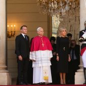 Papst Leo wirbt in Paris für ­Lebensschutz und Frieden