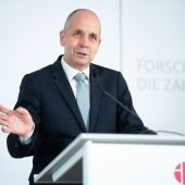 Politik in Kürze