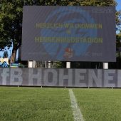 Sieben Tonnen, 320 Teile: VfB Hohenems feiert neue Videowall