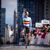 Remco Evenepoel gewinnt viertes WM-Zeitfahren in Folge