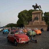 Fiat-500-Oldtimer-Touren in Rom sorgen für Ärger bei Taxifahrern