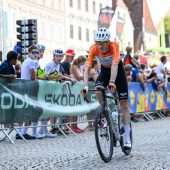 Hofbauer kämpft um die große Krone