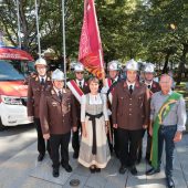 Volksfest mit drei neuen Fahrzeugen