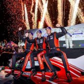 Kévin Estre verhilft Porsche zum Triple