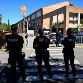 Waffe in Gitarrenkoffer versteckt: Schüsse an französischer Schule