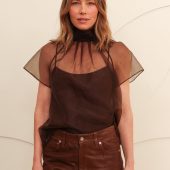 Bitte an ­Jessica Biel