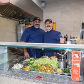 Döner, Dürüm und die Familie: Die Bickis feiern 50-jähriges Firmenjubiläum. »D1