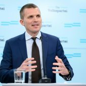 ÖVP kritisiert Neos bei Wehrdienstreform