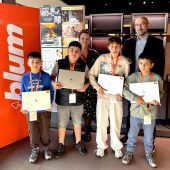 Blum spendet 20 Notebooks an Lerncafé Rheindelta der Caritas